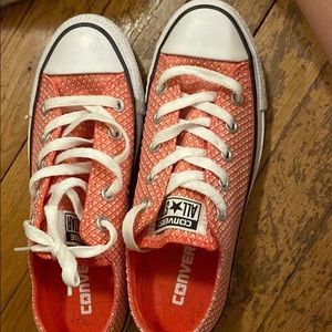 Converse red/white textured material
